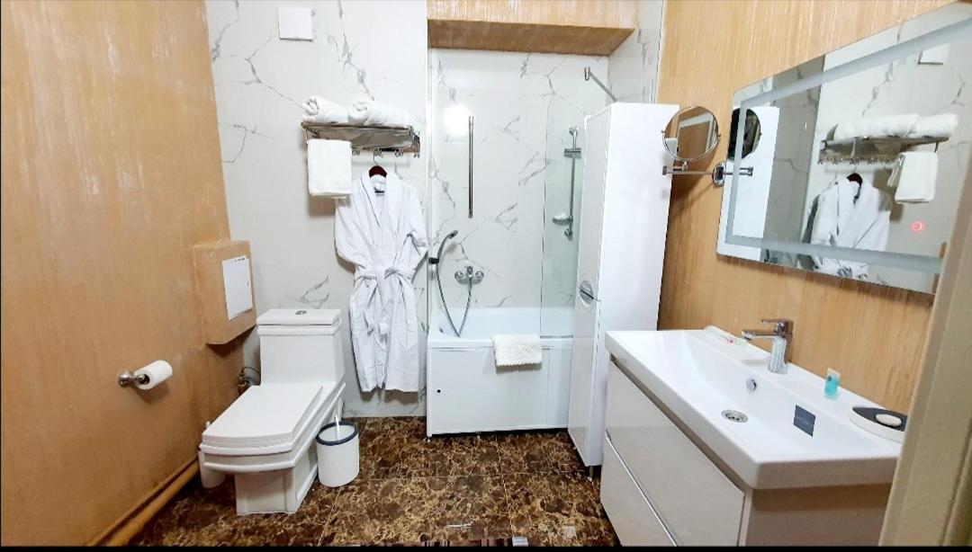 Lamiya Aparts Hotel Almatý Habitación foto